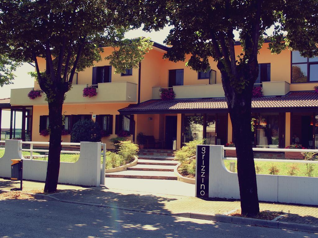 Hotel Grizzino Montereale Valcellina Exterior foto