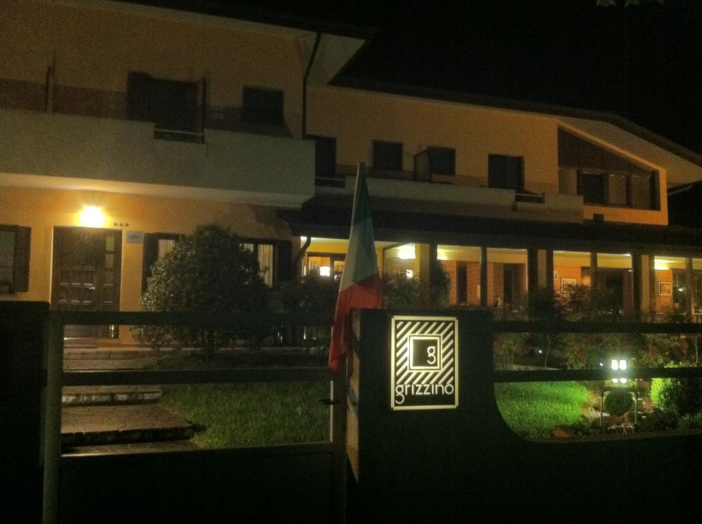 Hotel Grizzino Montereale Valcellina Exterior foto