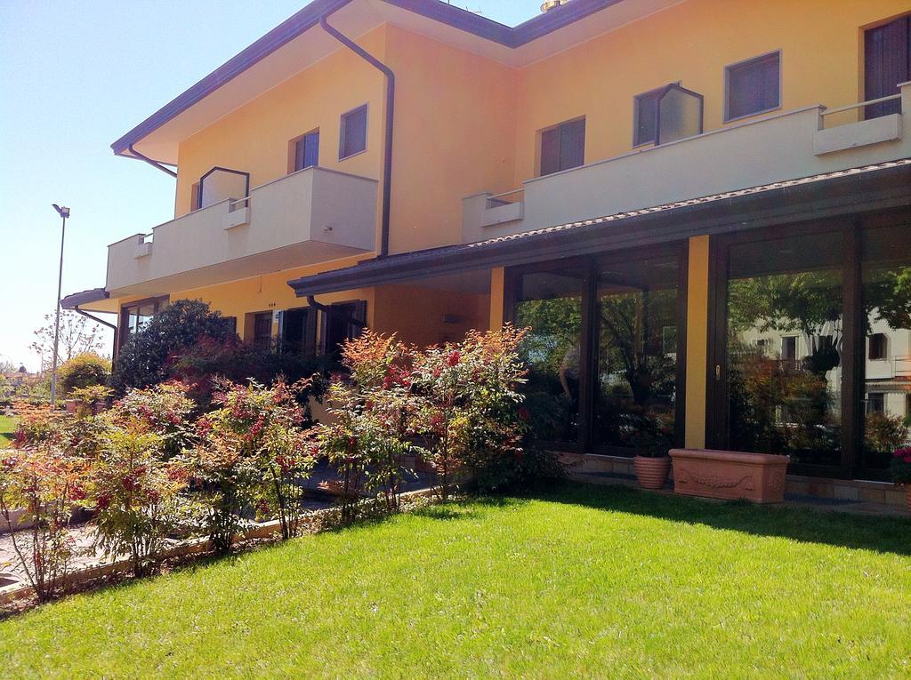 Hotel Grizzino Montereale Valcellina Exterior foto