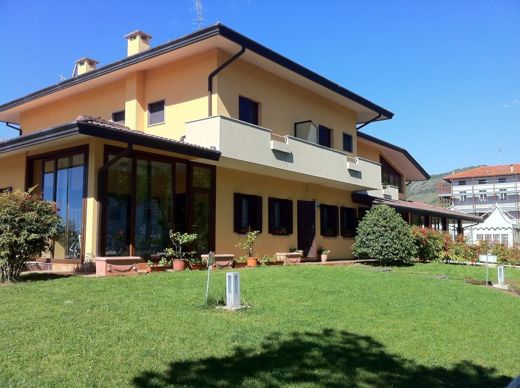 Hotel Grizzino Montereale Valcellina Exterior foto